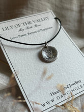 Load image into Gallery viewer, May Birth Flower -Lily Of The Valley-