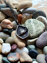 Load image into Gallery viewer, Portal -Snail Necklace- a.