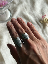 Load image into Gallery viewer, Heart Ring -The Engraved Heart Ritual ・2026