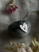 Load image into Gallery viewer, Heart Pendant -The Engraved Heart Ritual ・2026