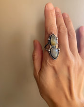 Load image into Gallery viewer, Sapphire & Rutilated Quartz Ring -light grey-