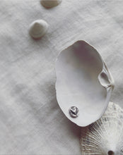 Load image into Gallery viewer, Shepherd's Purse Stud Earrings -protection & cultivation-