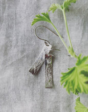 Load image into Gallery viewer, dancing leaf design hand engraved earrings