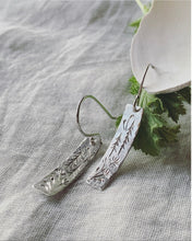 Load image into Gallery viewer, Field of Wildflower Tanzaku Earrings -a-