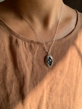 Load image into Gallery viewer, Shadow Box London Blue Topaz -j-