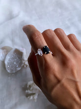 Load image into Gallery viewer, Herkimer Diamond with A Black Pebble Ring