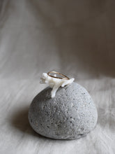 Load image into Gallery viewer, gold stackable ring canada