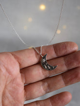 Load image into Gallery viewer, dancing leaf design