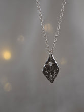 Load image into Gallery viewer, nature inspired jewelry