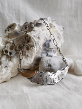 Load image into Gallery viewer, crescent moon boat necklace