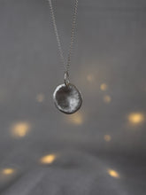 Load image into Gallery viewer, silver moon necklace