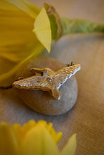 Load image into Gallery viewer, Hummingbird Necklace -Diamond-