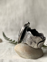 Load image into Gallery viewer, Deep Cove Ring - Faceted Grey Shade Sapphire -