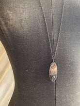 Load image into Gallery viewer, moon necklace canada