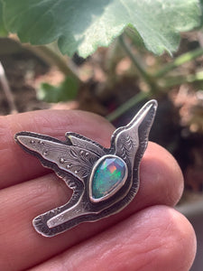 West Coast Nature -Hummingbird Necklace- Opal