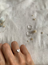 Load image into Gallery viewer, Silver Heart Ring - adjustable ring - S -