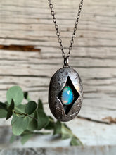 Load image into Gallery viewer, Shadow Box Necklace ✴︎Opal ✴︎c✴︎