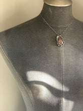 Load image into Gallery viewer, Nature inspired jewellery, Dancing Leaf Design
