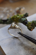 Load image into Gallery viewer, Snail &amp; Aquamarine Ring
