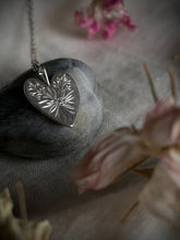 Load image into Gallery viewer, Heart Pendant -The Engraved Heart Ritual ・2026
