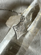 Load image into Gallery viewer, Dance of Rays
