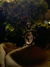 Load image into Gallery viewer, Dancing Leaf Design Jewelry
