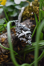 Load image into Gallery viewer, White Raven &amp; Spring Blossoms -Emerald
