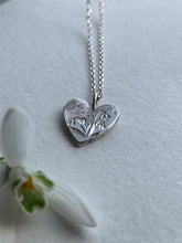 Load image into Gallery viewer, Silver Heart Necklace -Snowdrop - A
