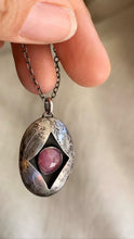 Load image into Gallery viewer, Shadow Box Pendant Necklace Canada
