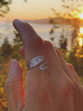 Load image into Gallery viewer, Nature Inspired Jewellery, Canada
