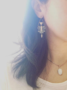 Thea // Lace Earrings ✴︎Ivory✴︎