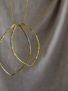 Geometric gold necklace