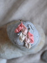 Load image into Gallery viewer, bridesmaids pink earrings

