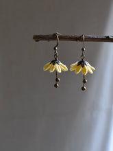 Load image into Gallery viewer, yellow flower earrings
