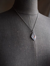 Load image into Gallery viewer, crescent moon necklace Canada
