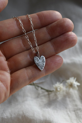 silver heart pendant necklace for sale Canada