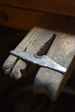 Load image into Gallery viewer, Bench crafted jewellery Canada
