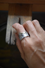 Load image into Gallery viewer, Handcrafted unique ring for sale Canada
