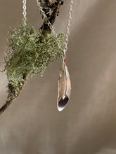 Load image into Gallery viewer, Eagle feather silver necklace
