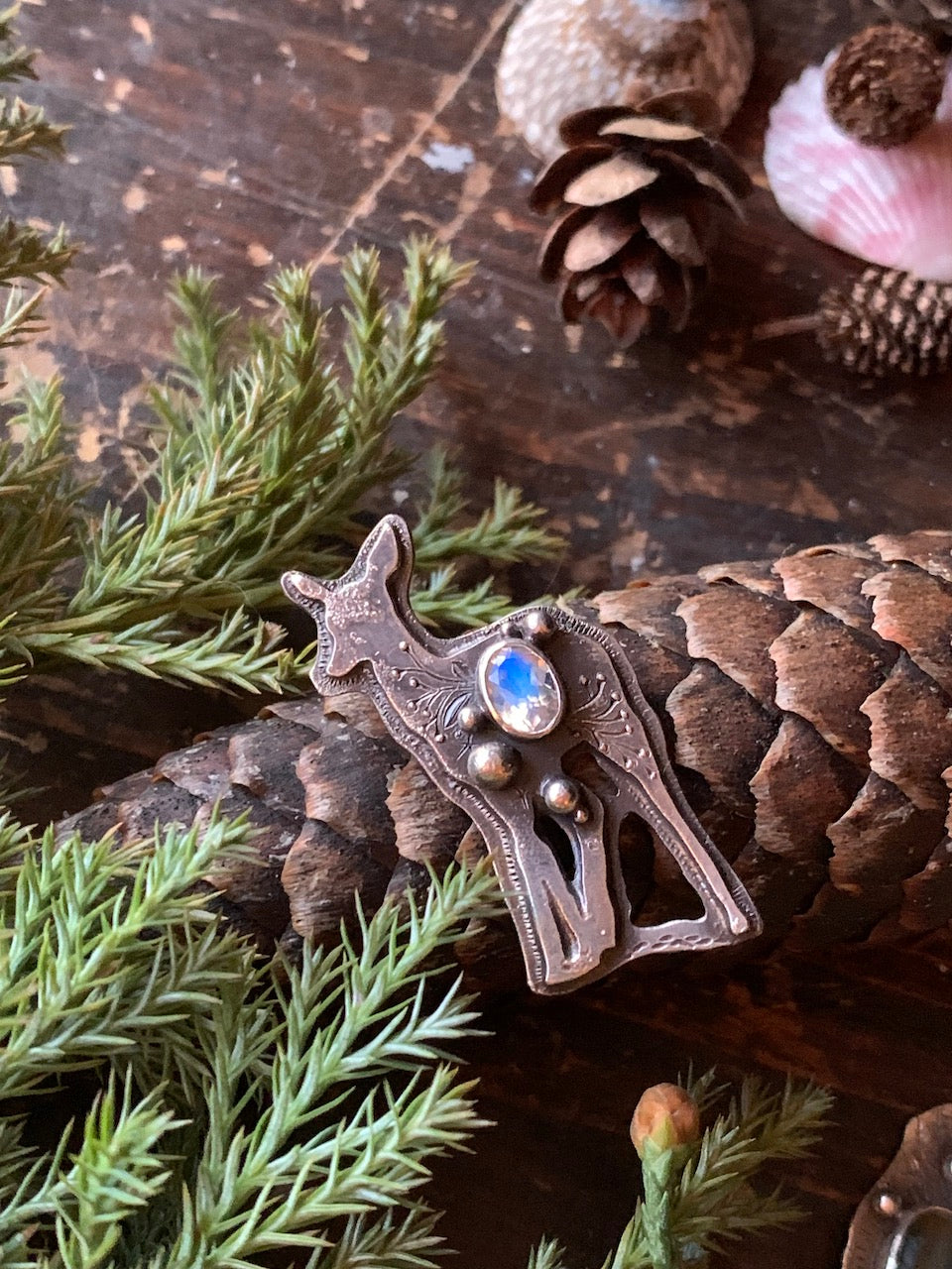 West Coast Nature -Deer Necklace- Rainbow Moonstone