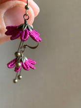Load image into Gallery viewer, Fuchsia flower earrings

