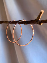 Load image into Gallery viewer, Copper Hoop Earrings ✴︎Sphere✴︎
